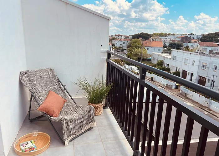 L'escapade Du 3eme - Apercu & Terrasse En Centre-ville * Royan